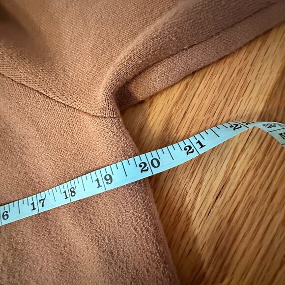 Monrow Women's Beige Supersoft Knit Cold-Shoulder Sweater Size L - Picture 5 of 5